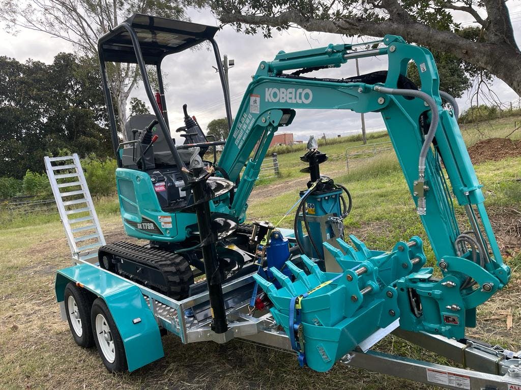 Logo of The Wee Lassie Earthworks