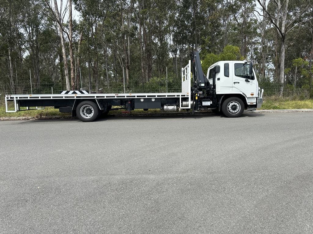 Logo of DANIKA'S TRUCK PTY LTD