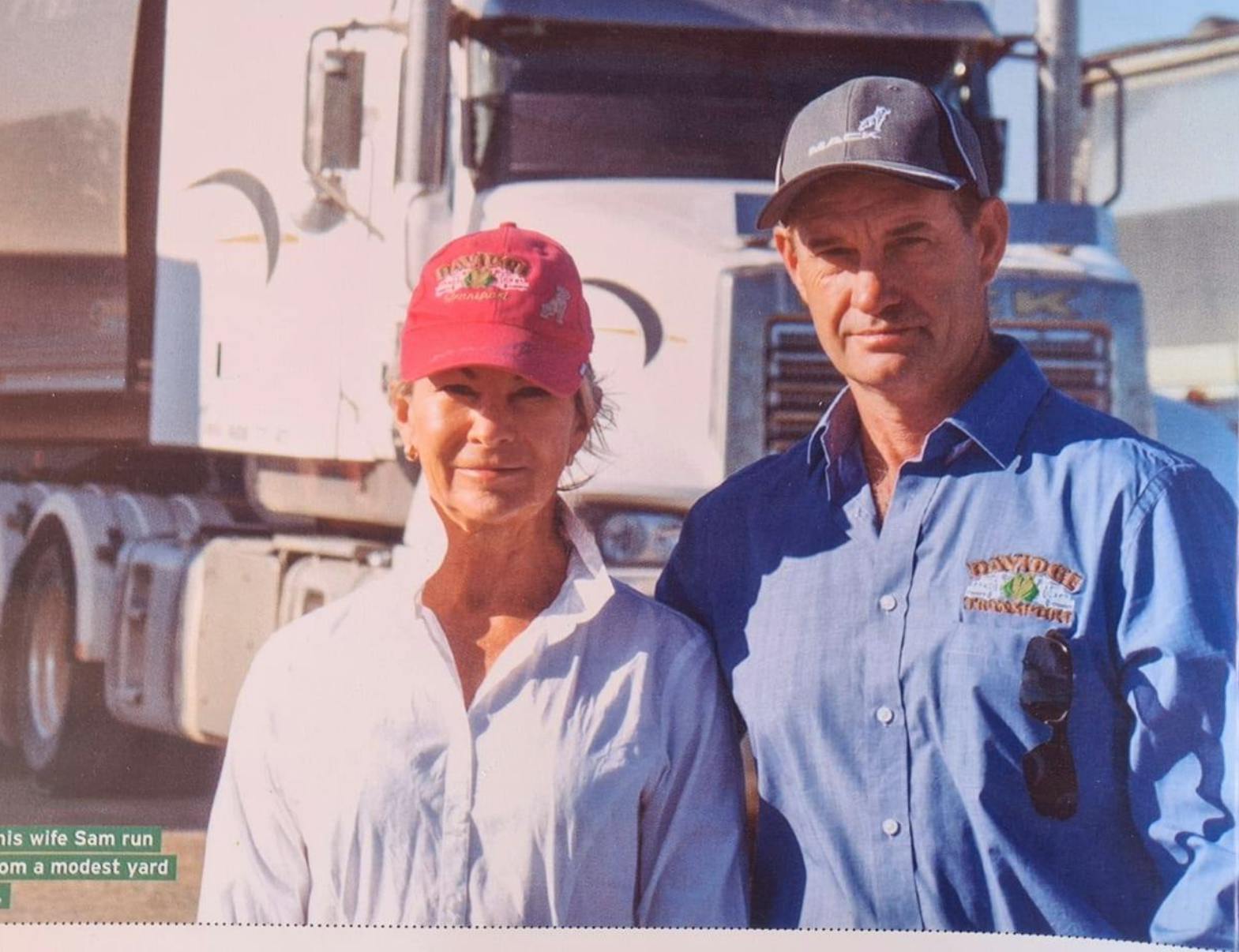 Logo of Davidge Transport Pty Ltd