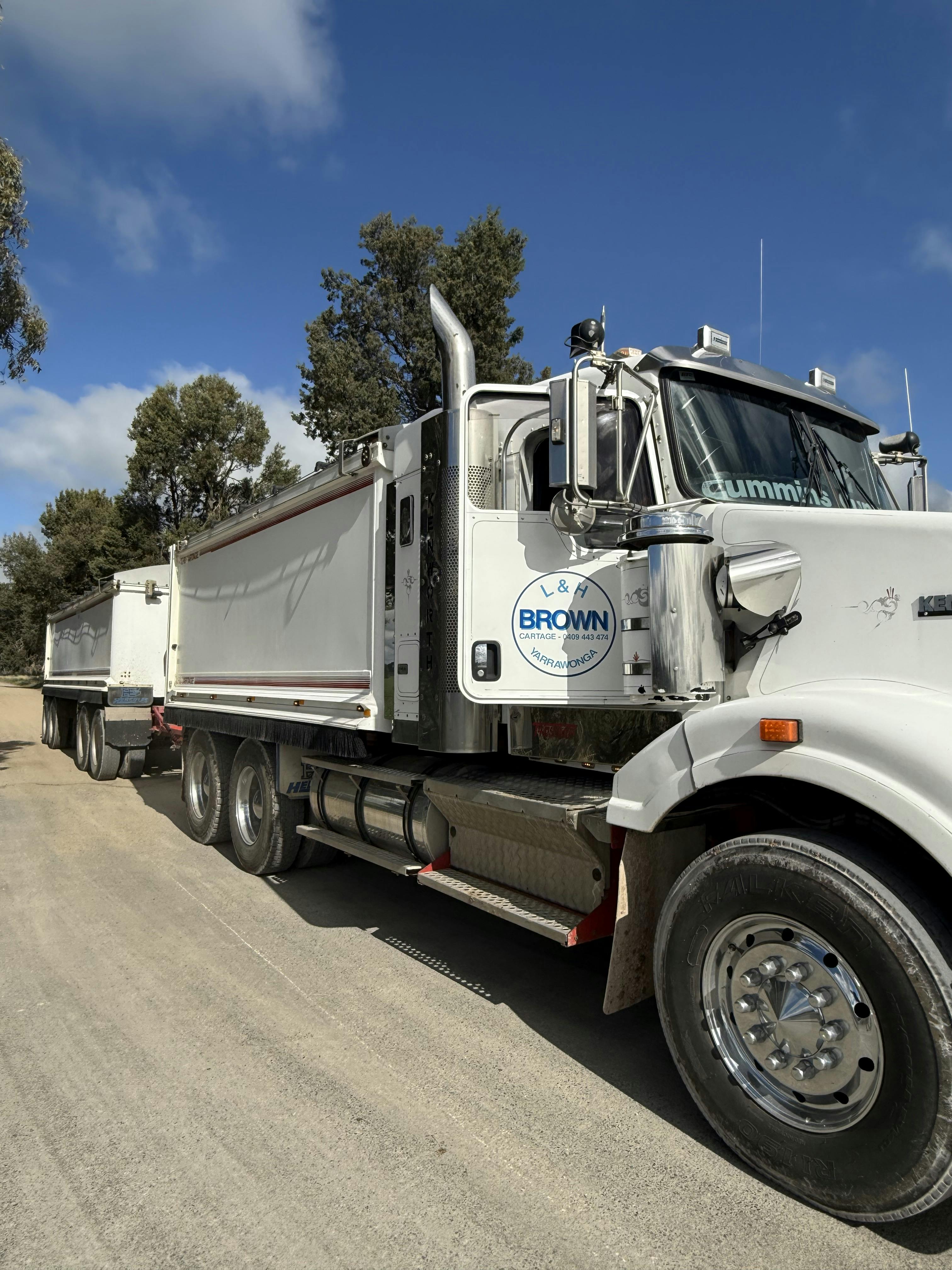 Logo of L&H Brown Cartage