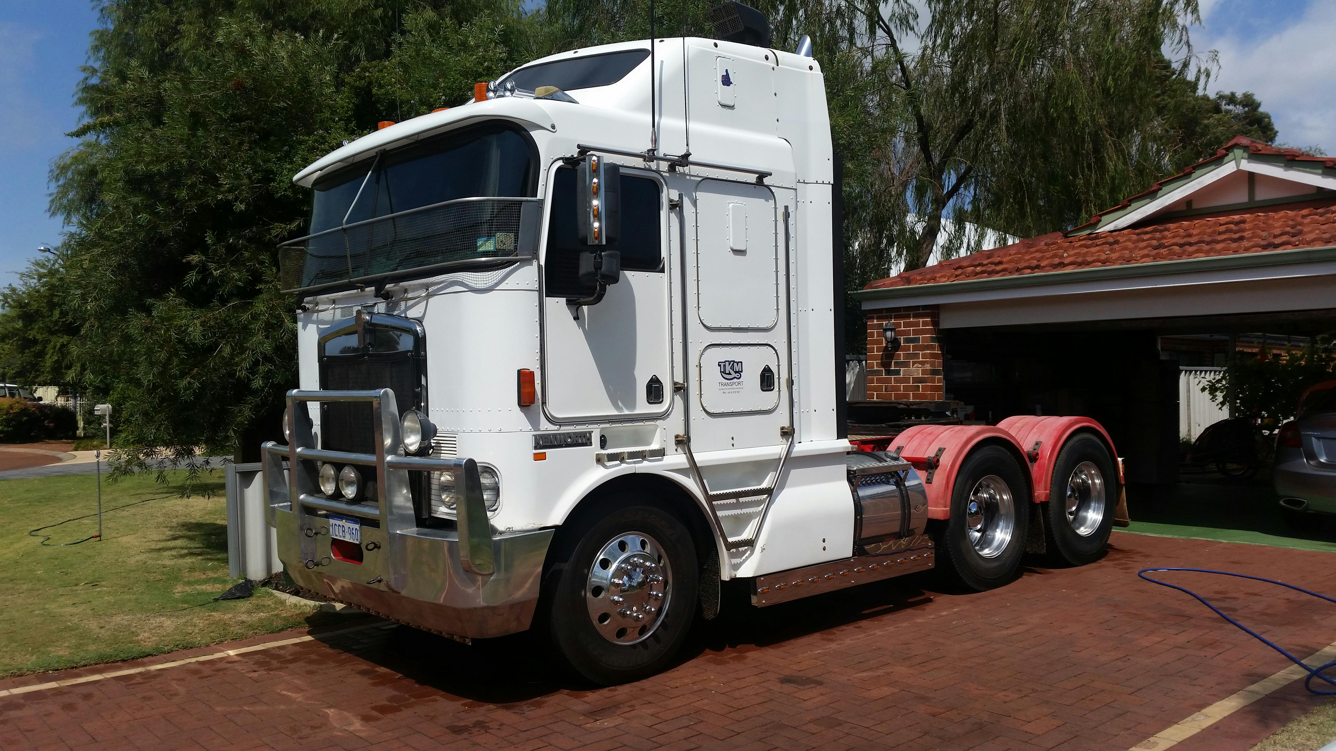 Logo of TKM Labour Hire