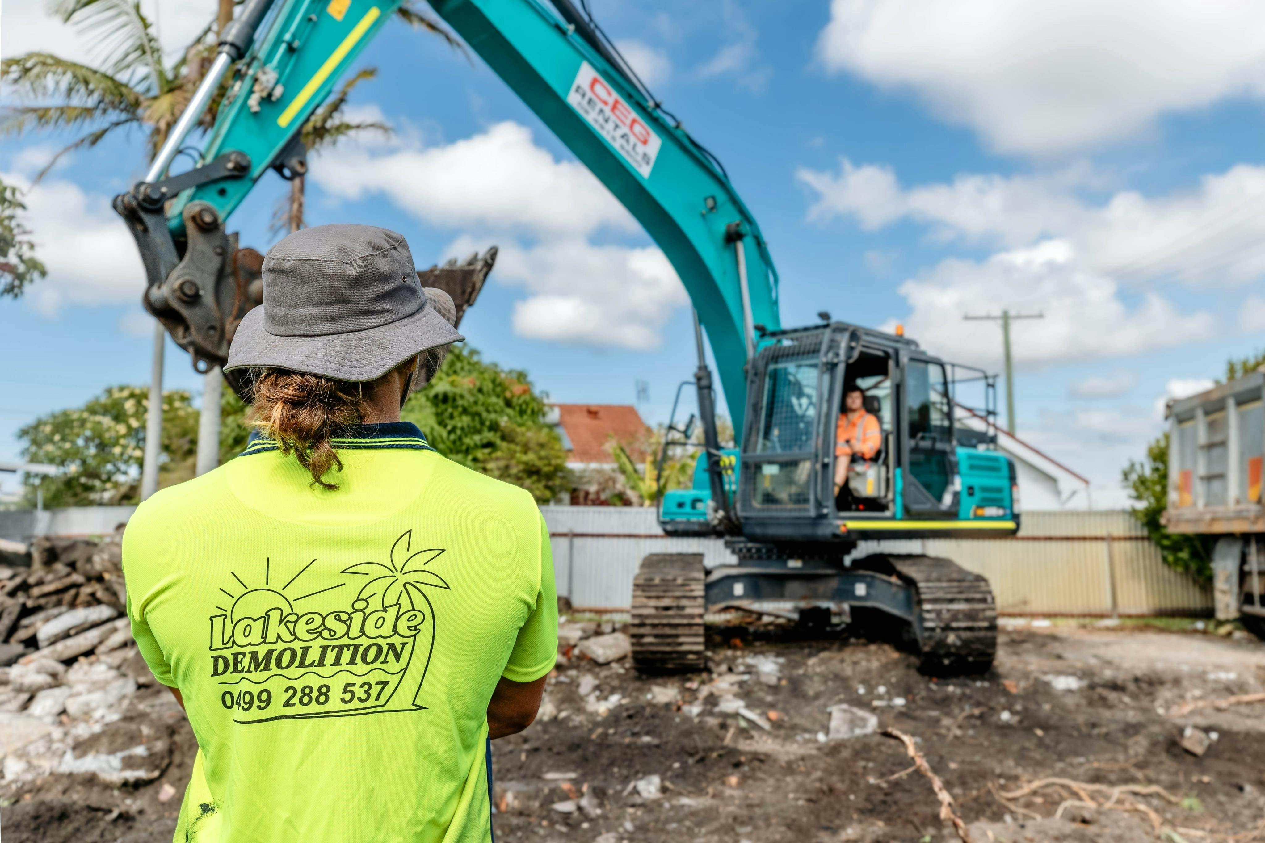 Logo of Lakeside demolition