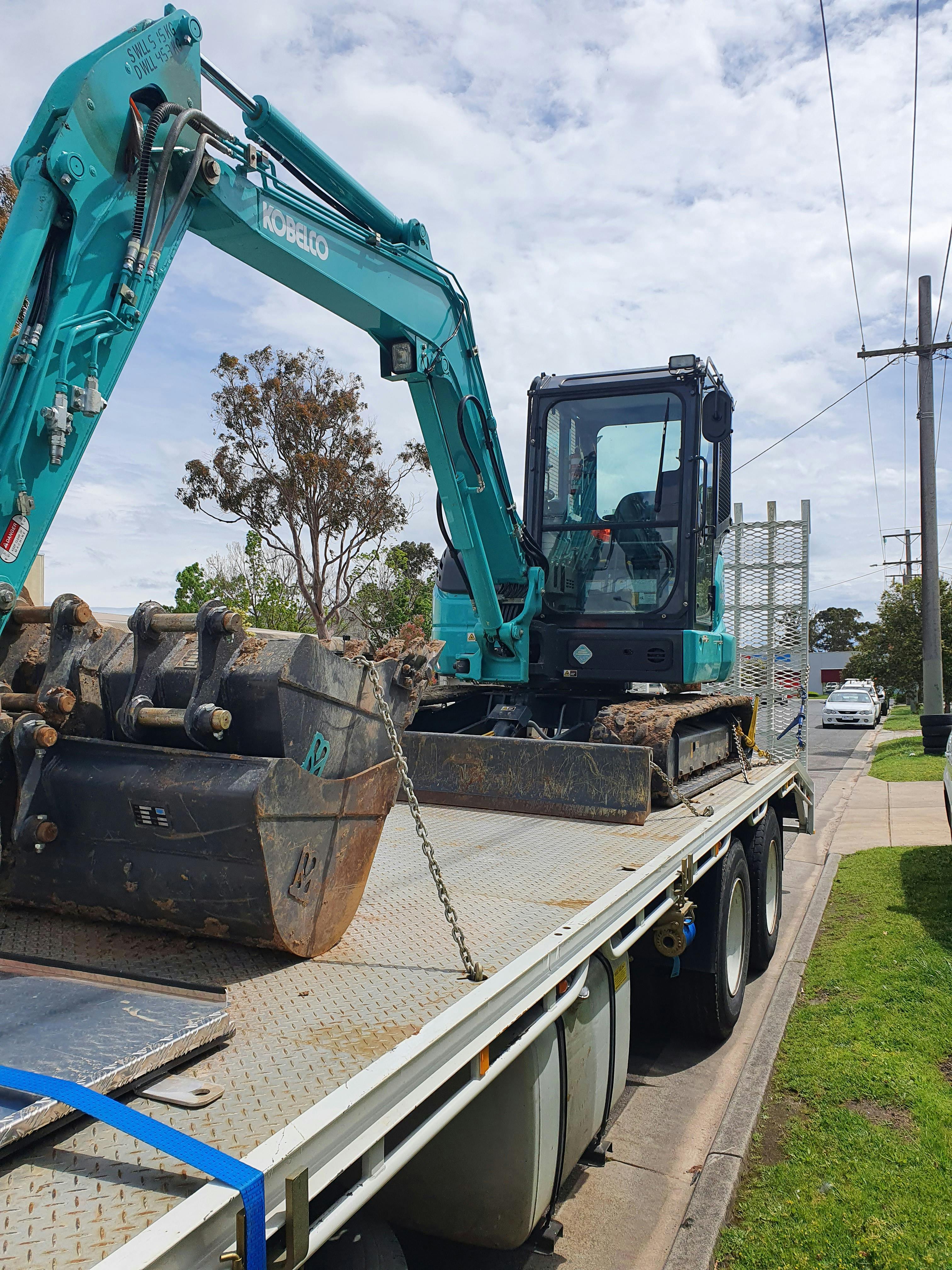 Logo of Lake View Excavations