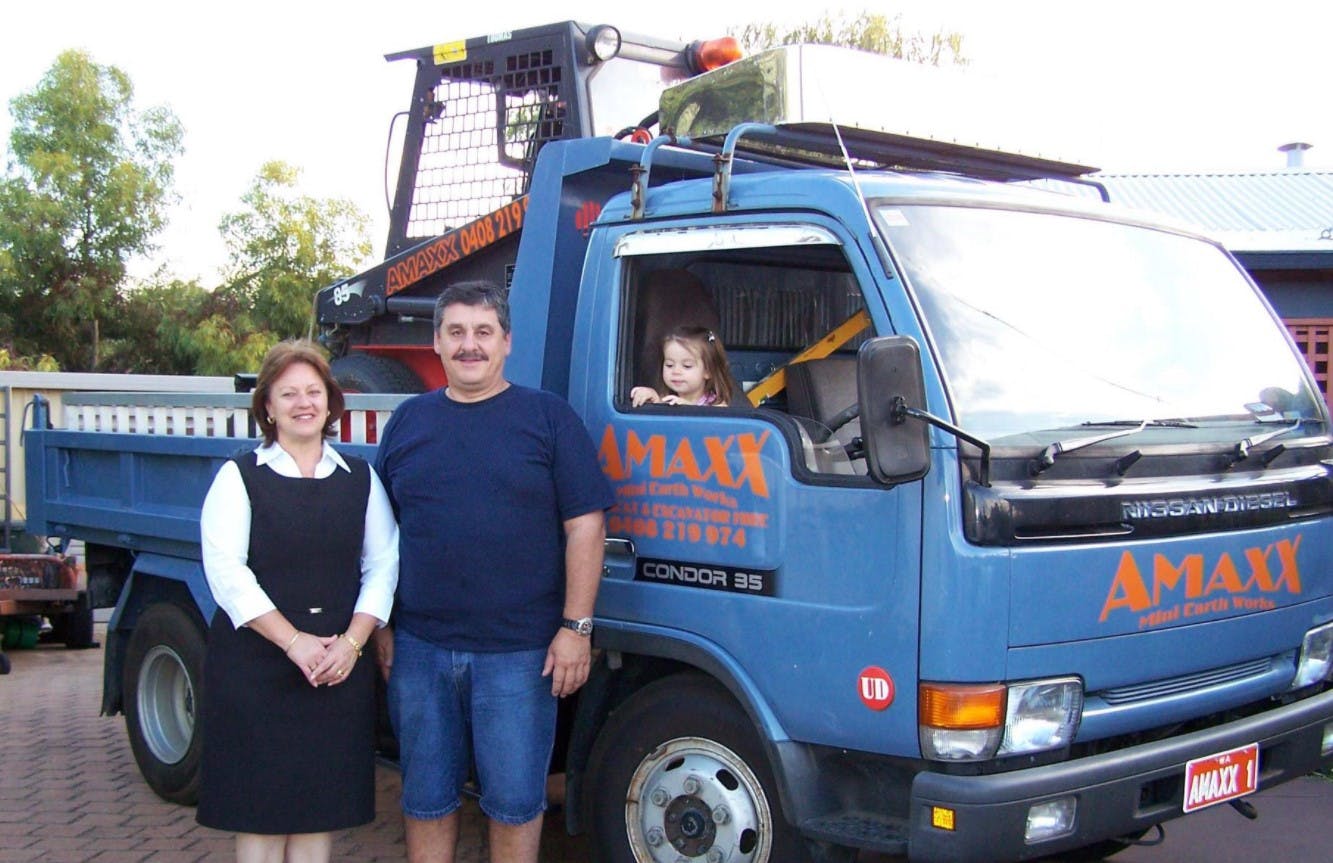 Logo of Amaxx Mini Earth Works