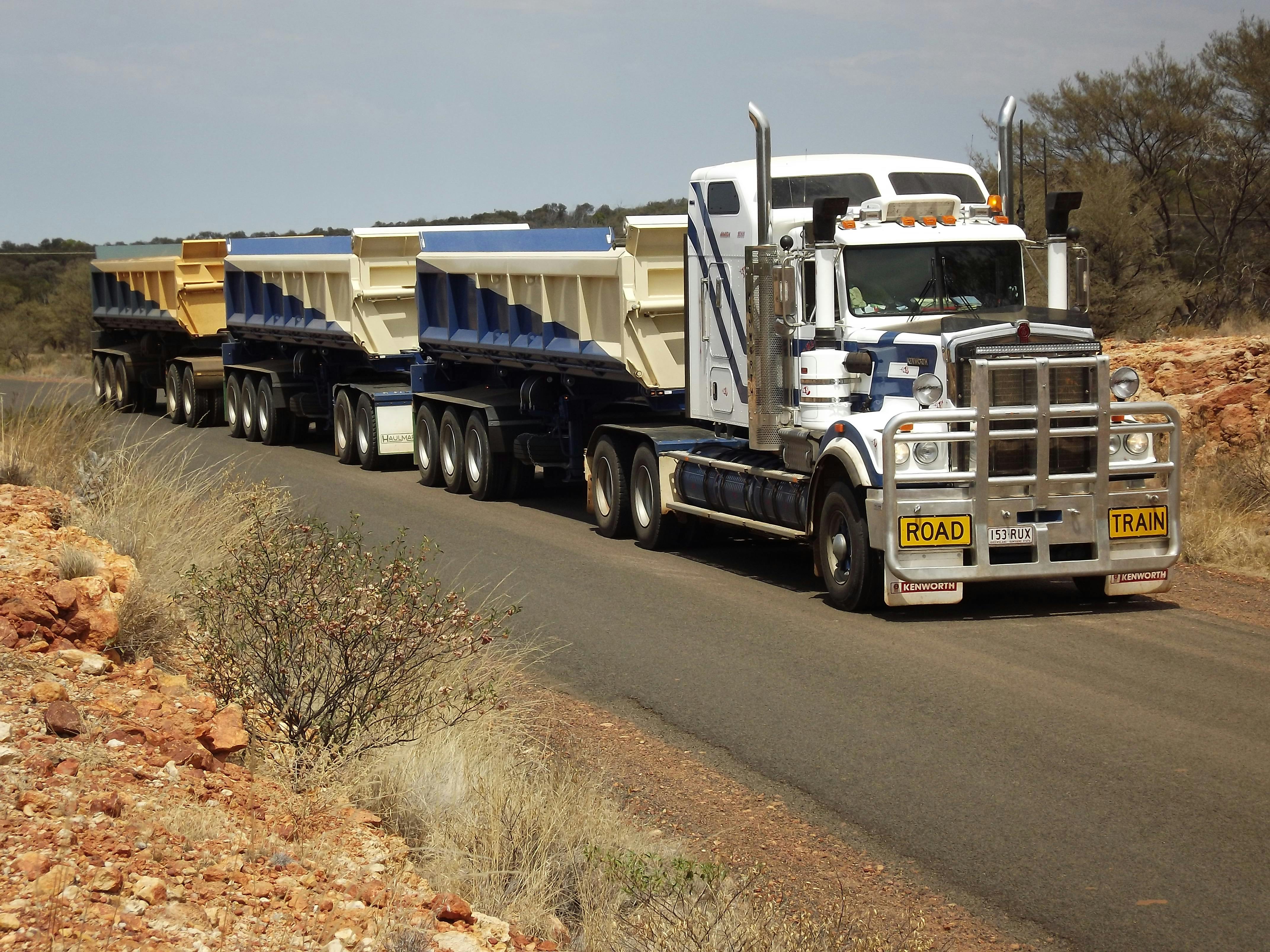 Logo of BHL & DA HALL TRANSPORT