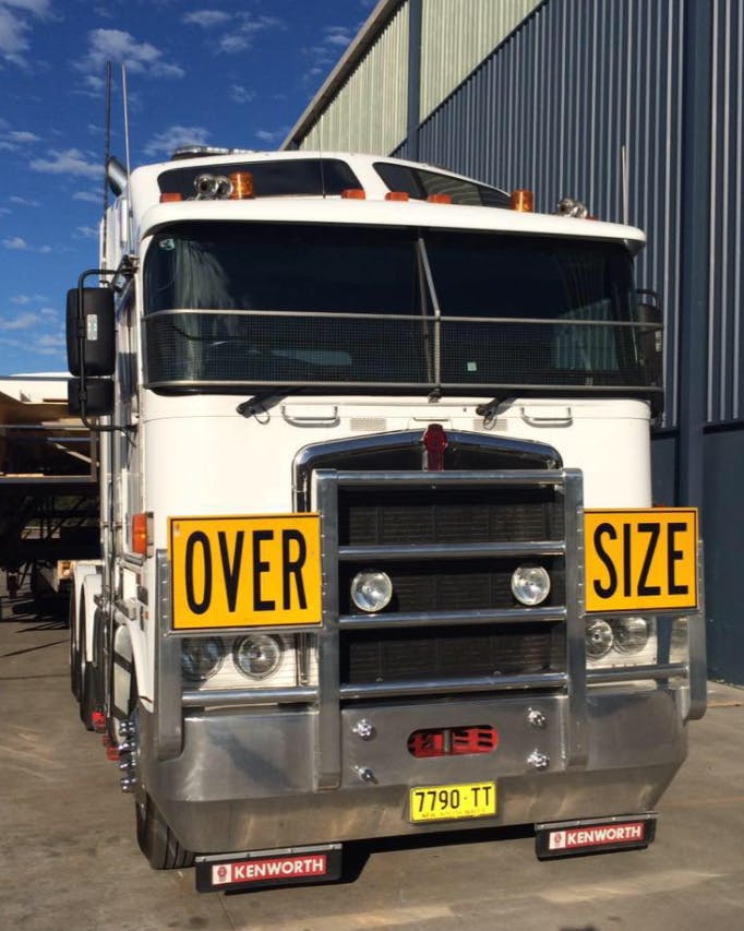 Logo of Tarrawanna Heavy Haulage