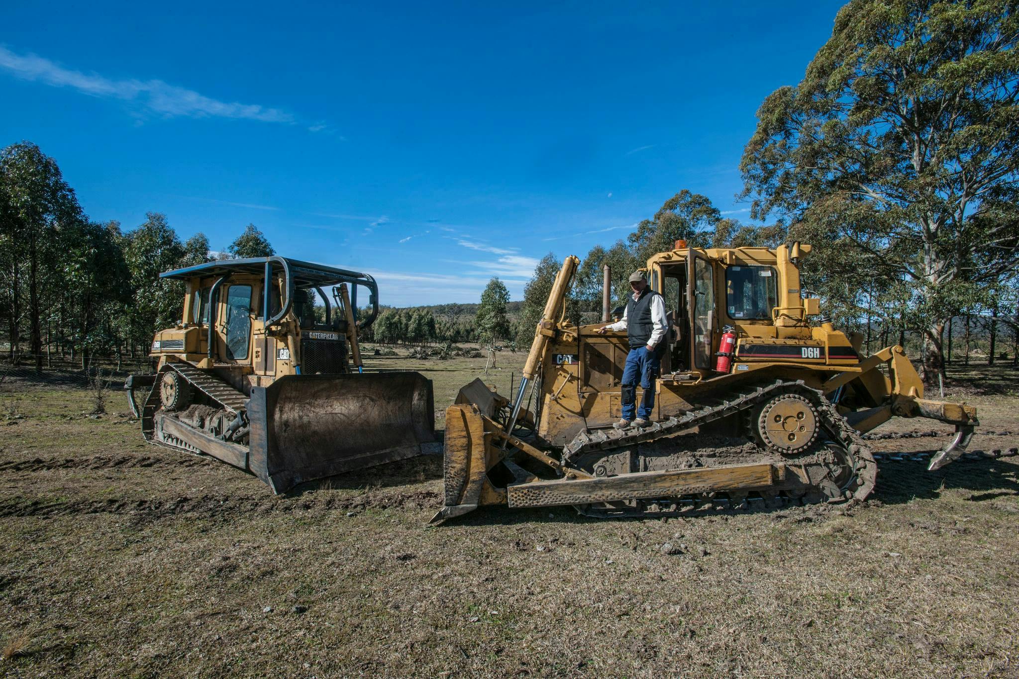 Logo of Owen's Earthmoving New England