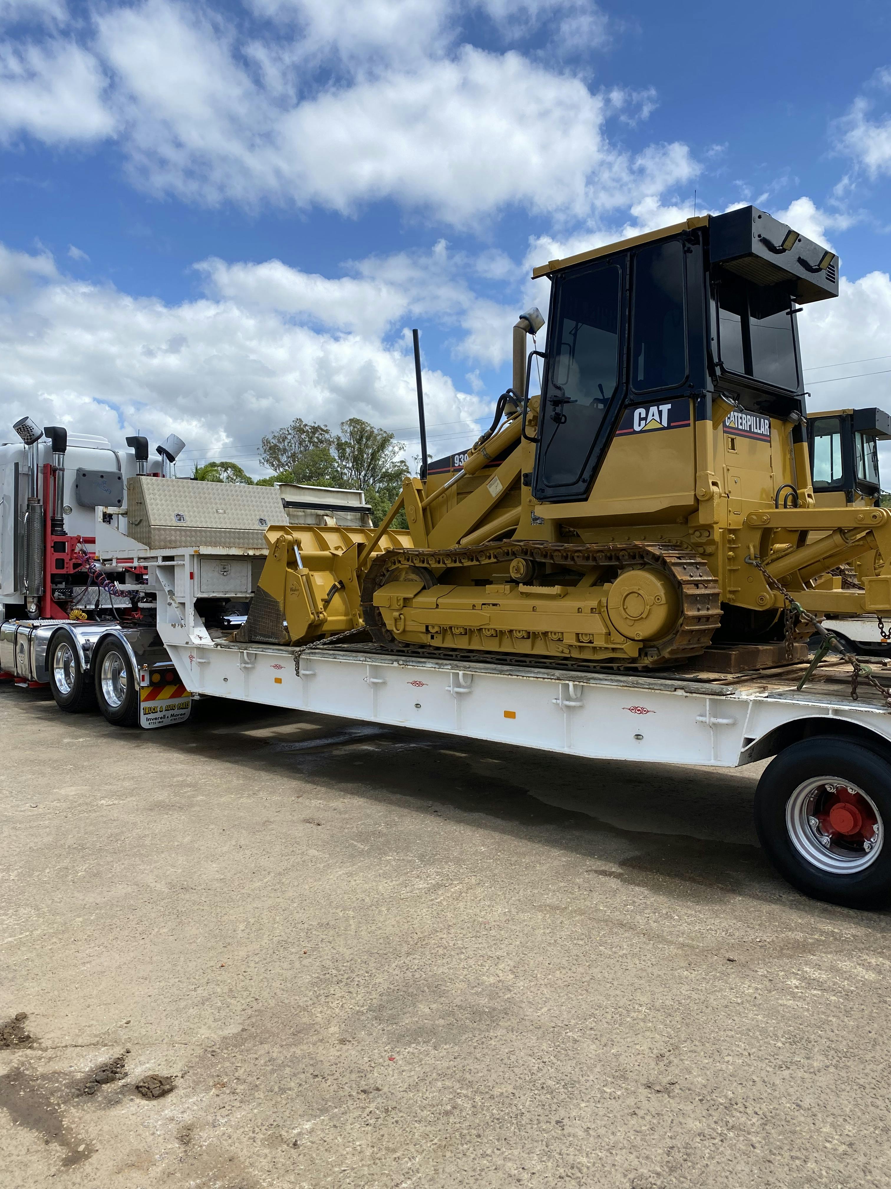 Logo of John Collis Earthmoving