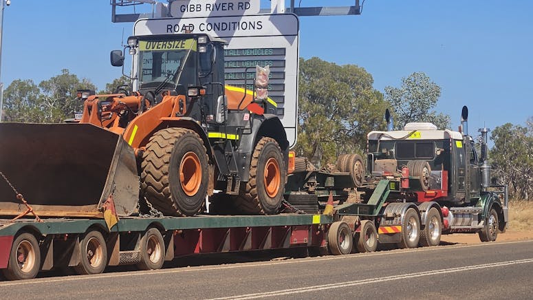 Reds Heavy Haulage featured image