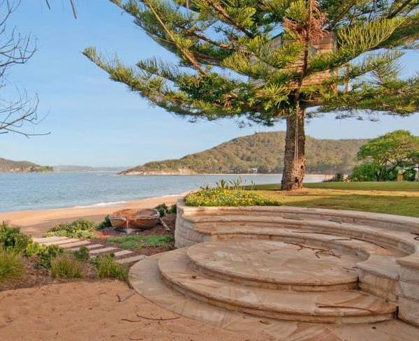 Logo of Descas Landscapes