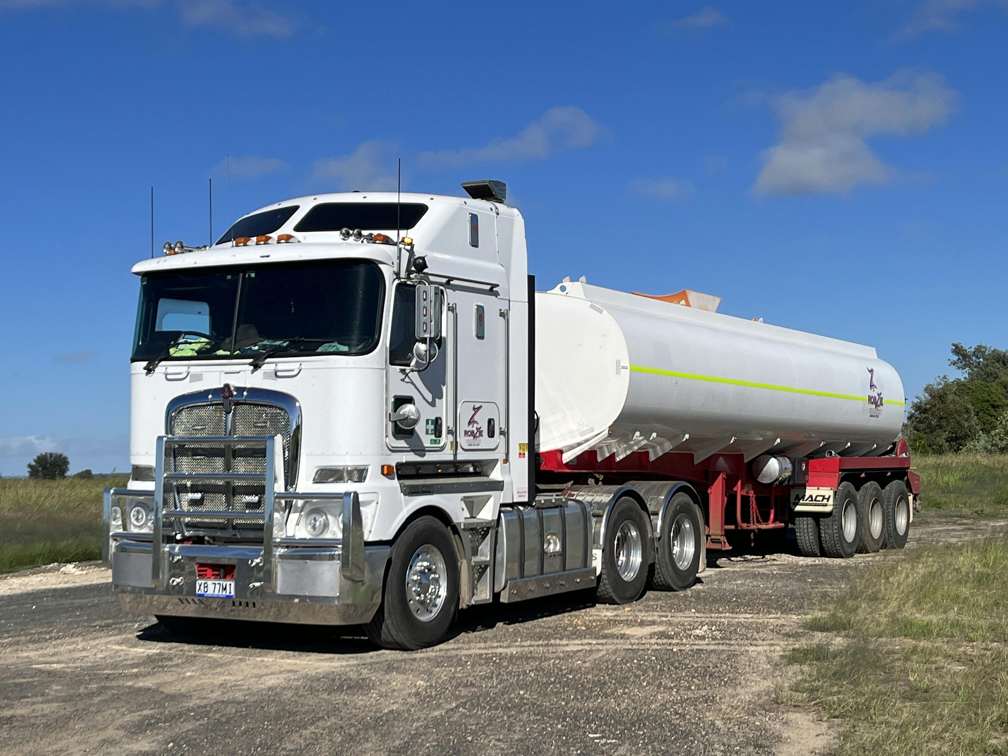 Logo of Robzie transport pty ltd