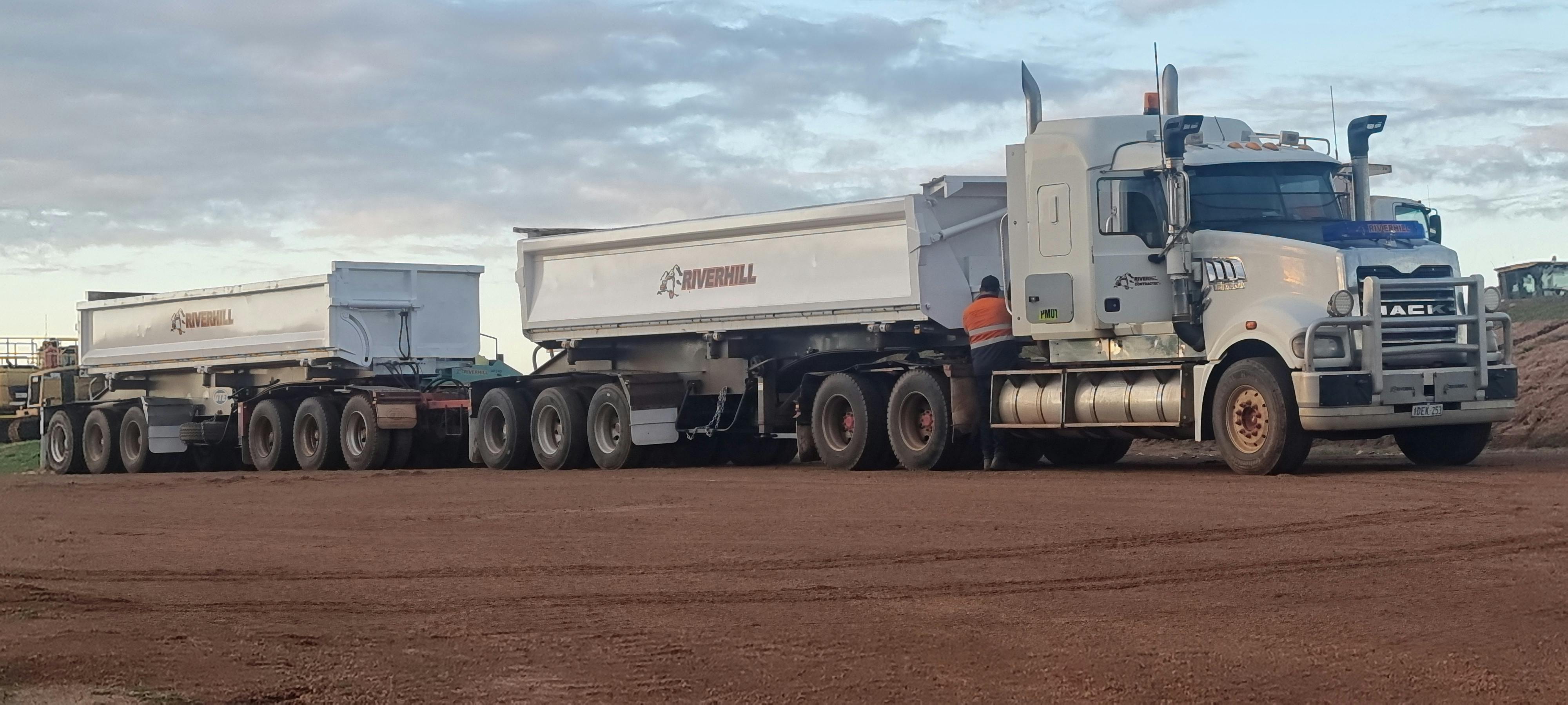 Logo of RIVER HILL WA