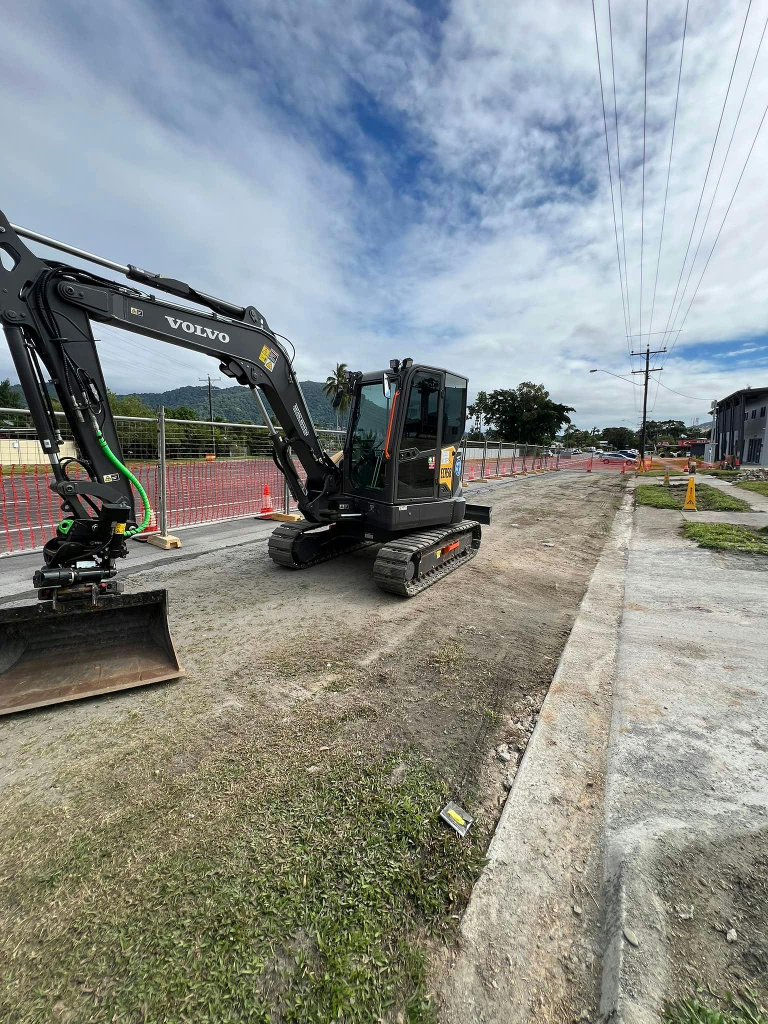 Logo of FNQ Bulk Haulage PTY LTD