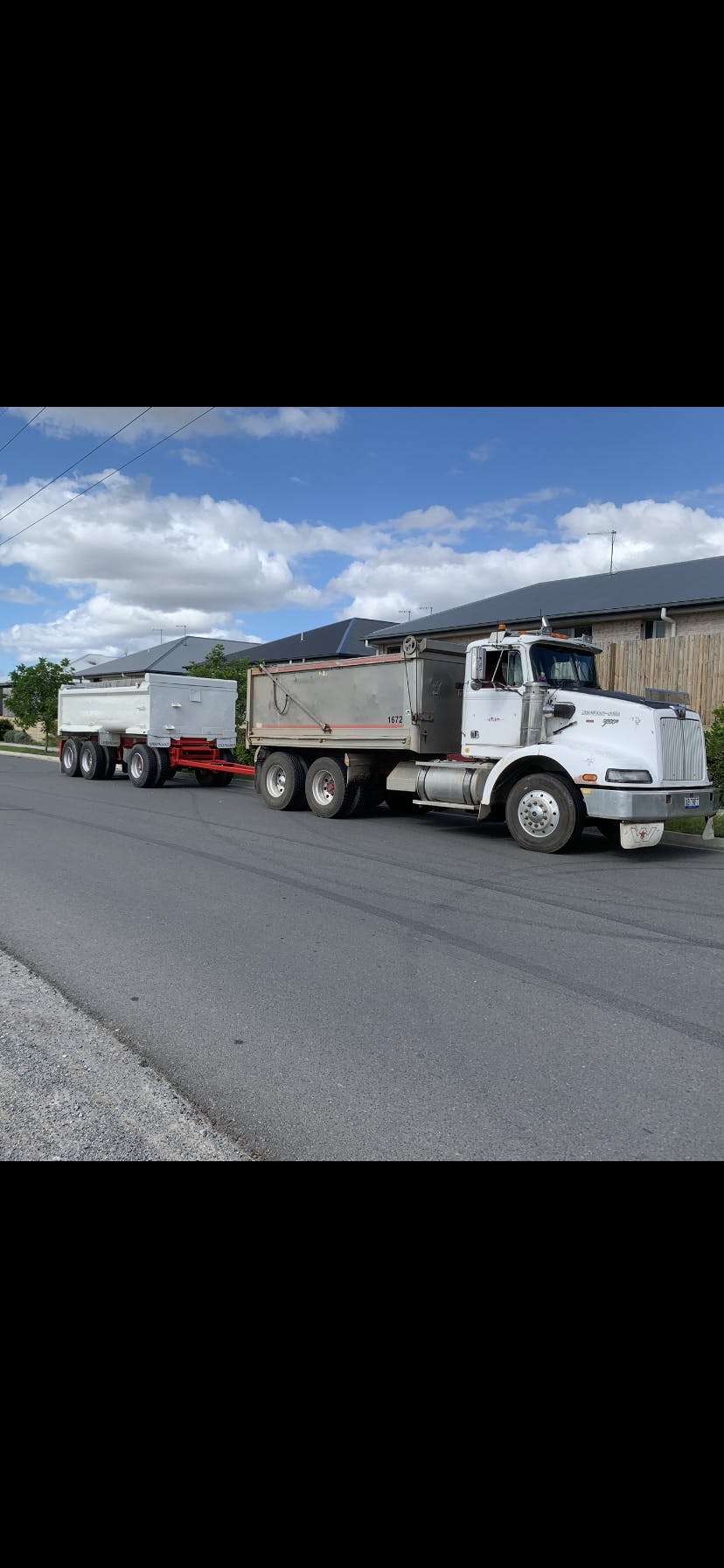 Logo of Harvey Brew Transport