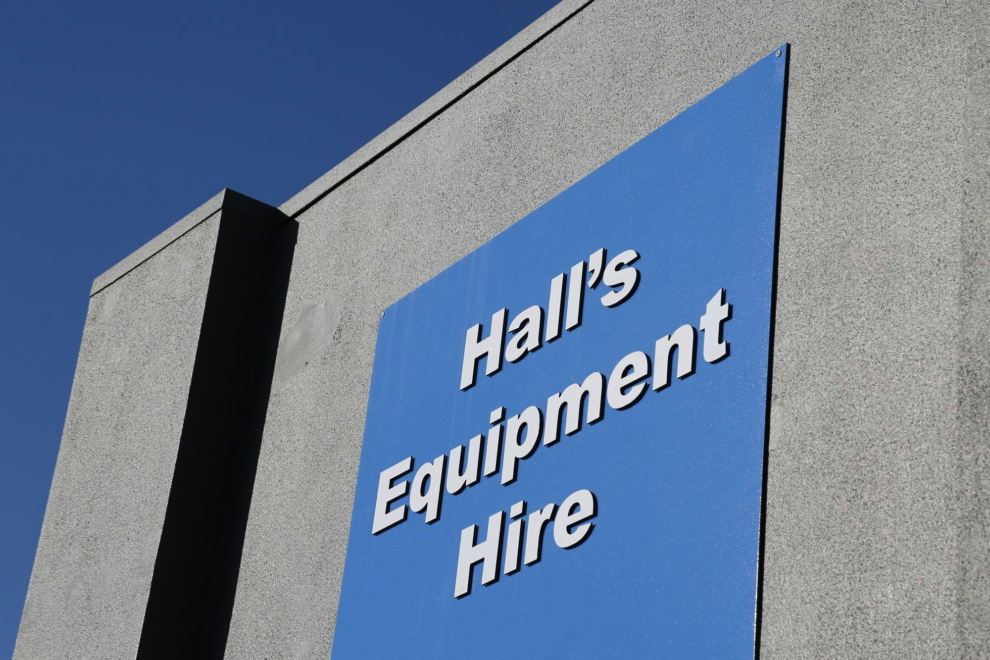 Logo of Hall's Equipment Hire