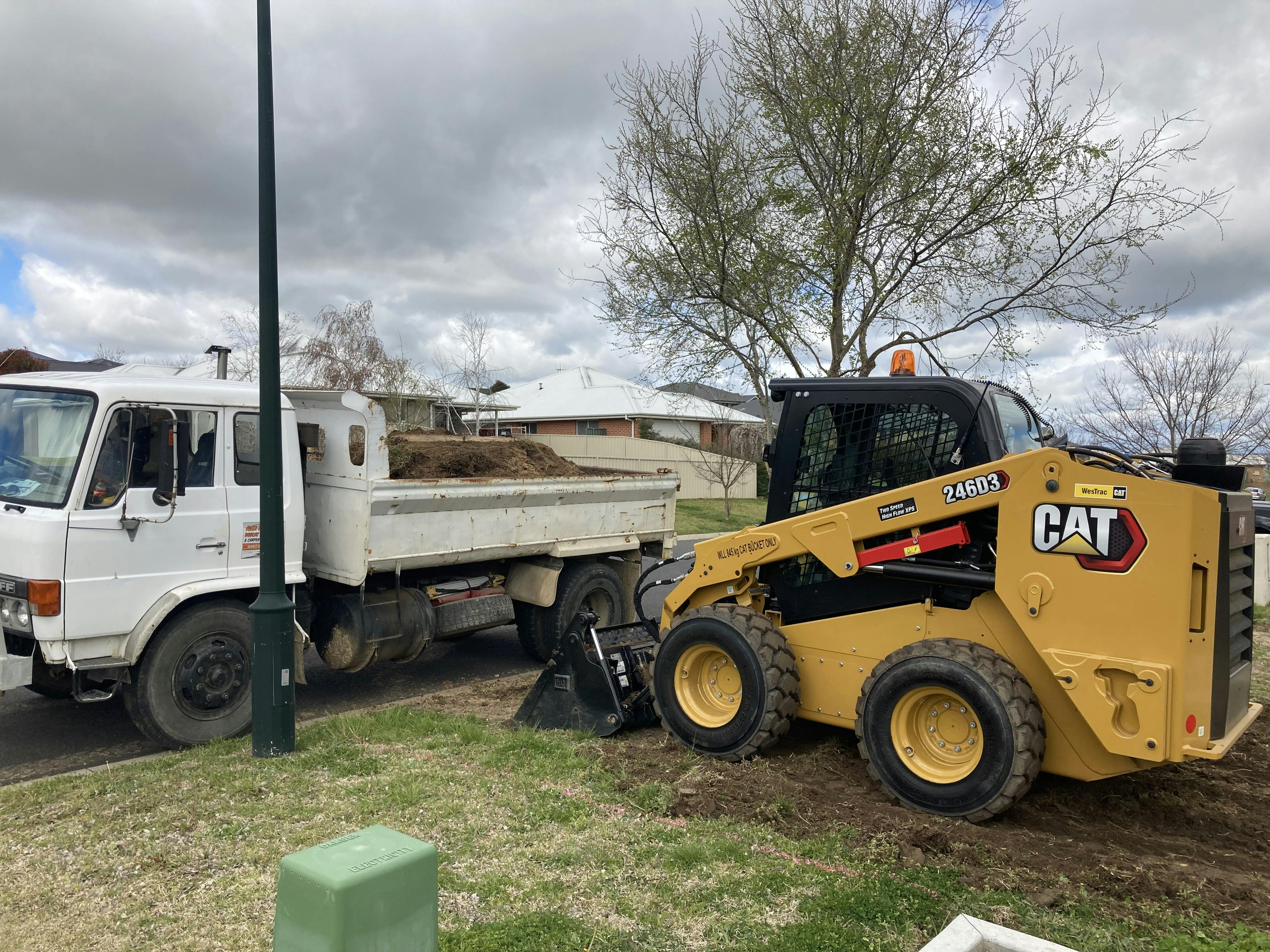 Logo of Russcon Contracting