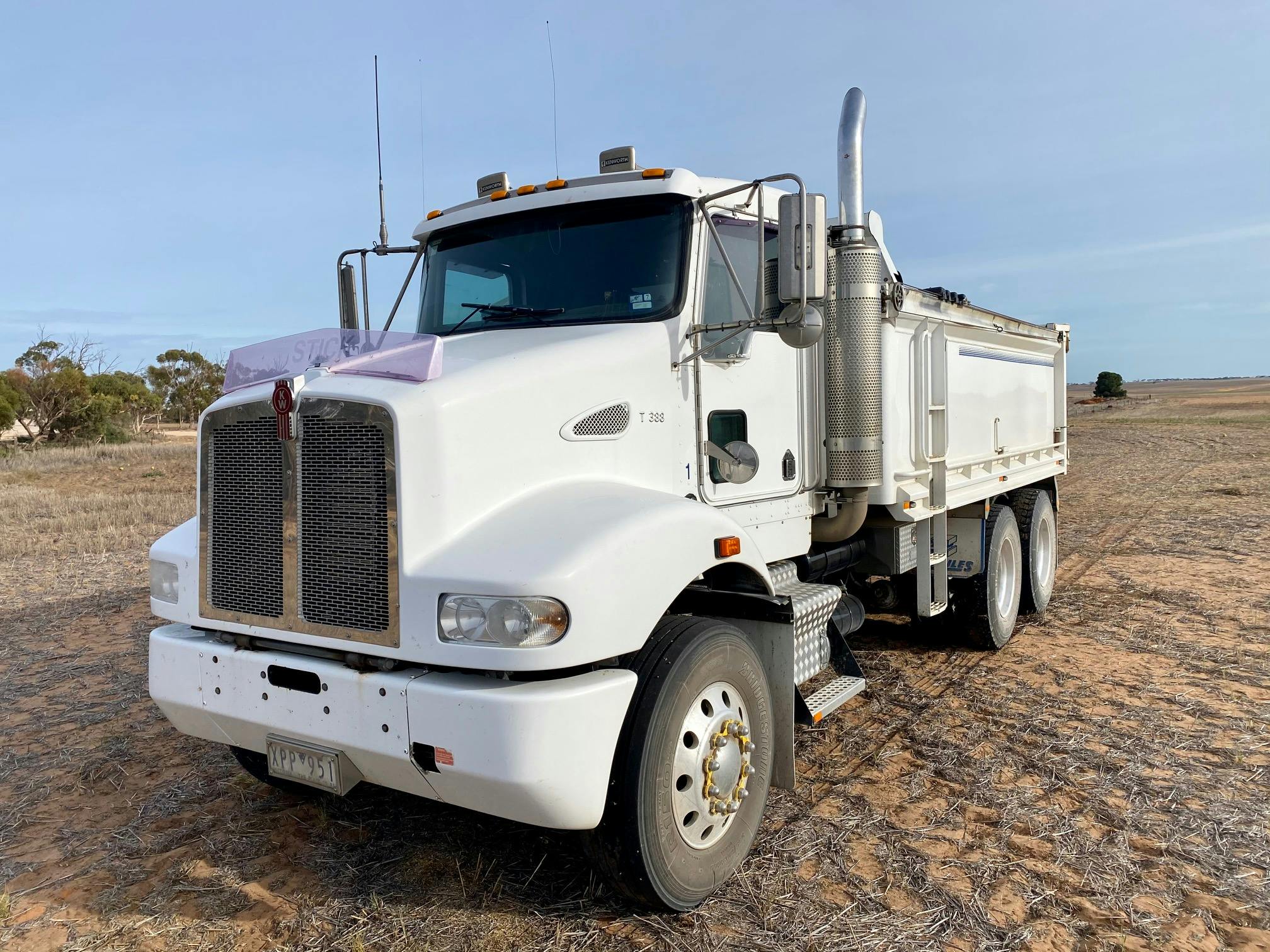 Logo of Mid North Water Truck and Tipper Hire