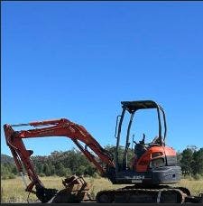 Logo of MAK Contracting and Towing