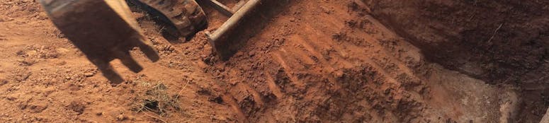 Dirt Cheap Mini Diggers featured image