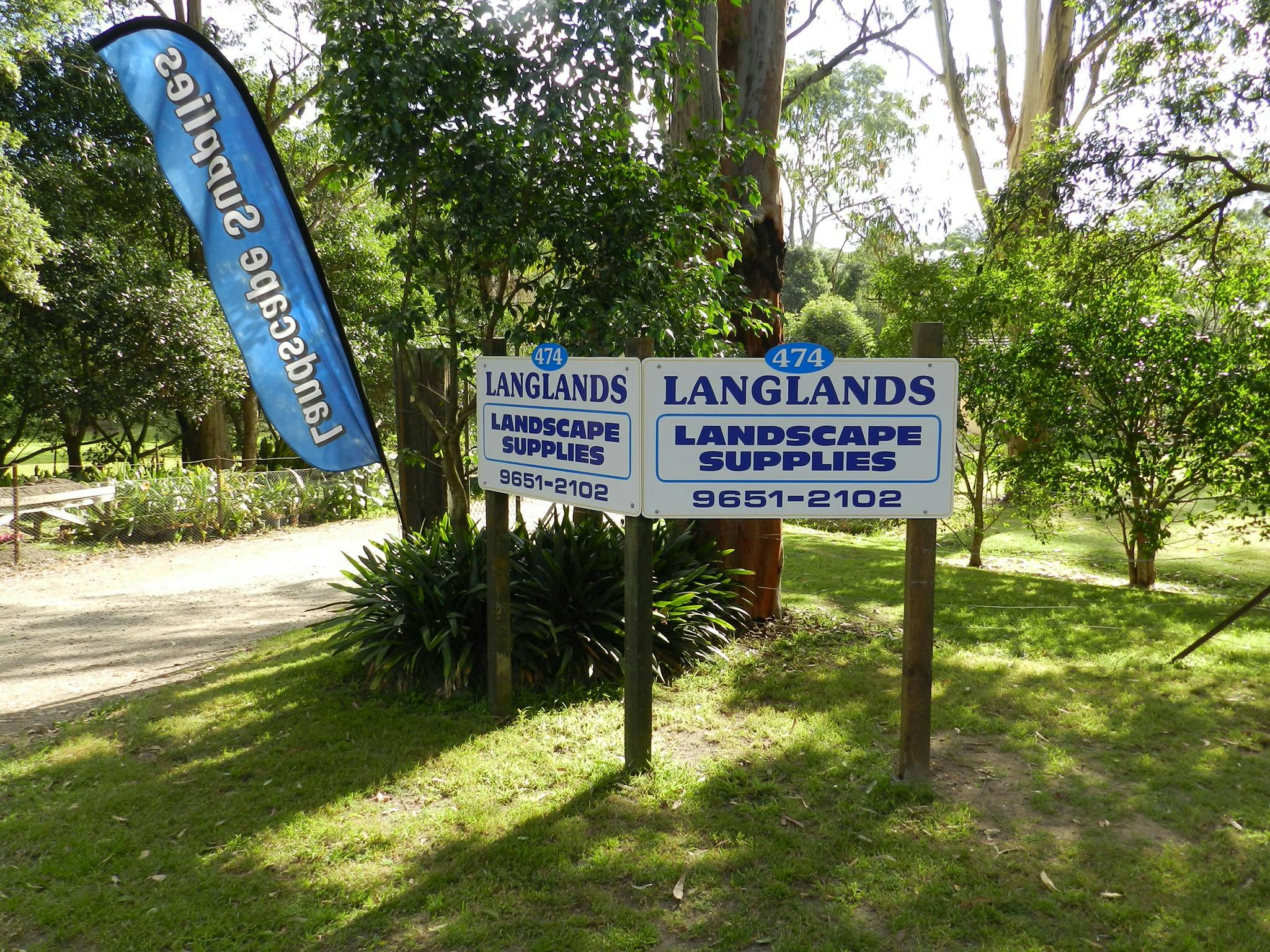 Logo of Langlands Landscape Supplies